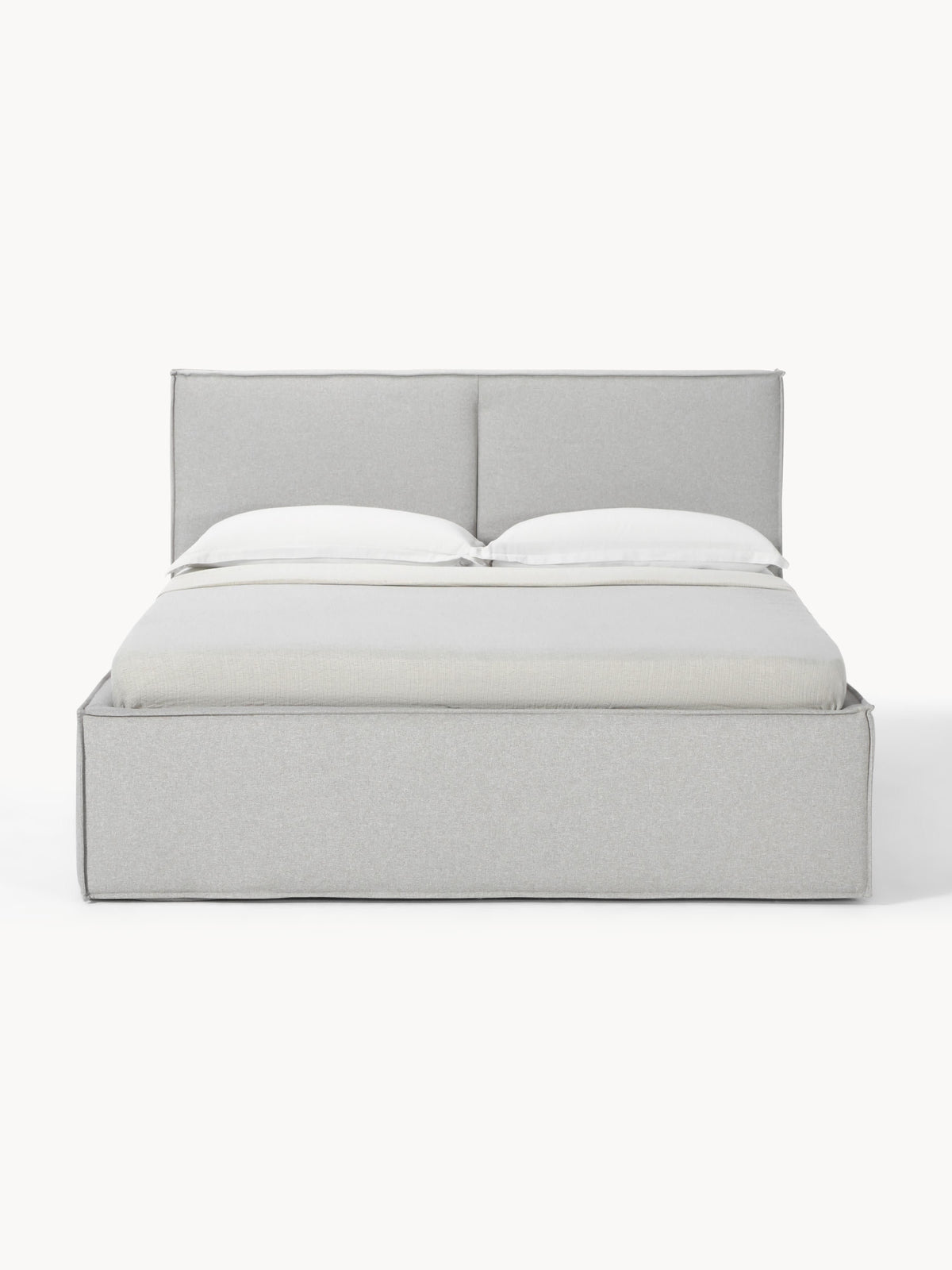 Dreanor Upholstered Bed