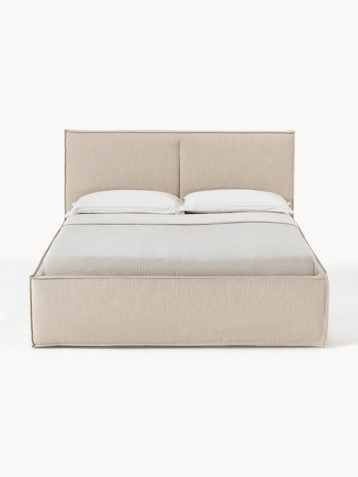 Dreanor Upholstered Bed
