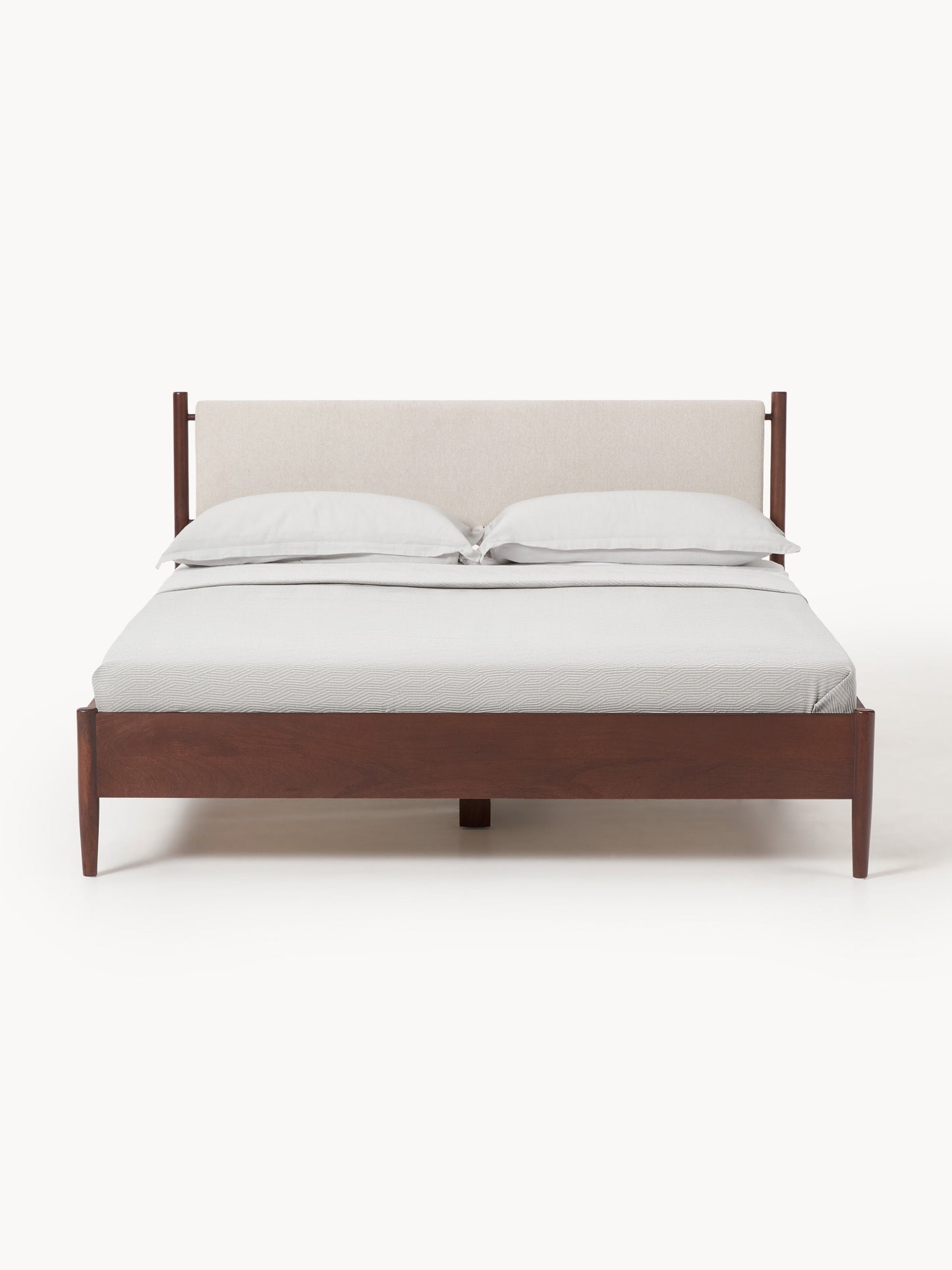 Paulver Bed in Mango Wood