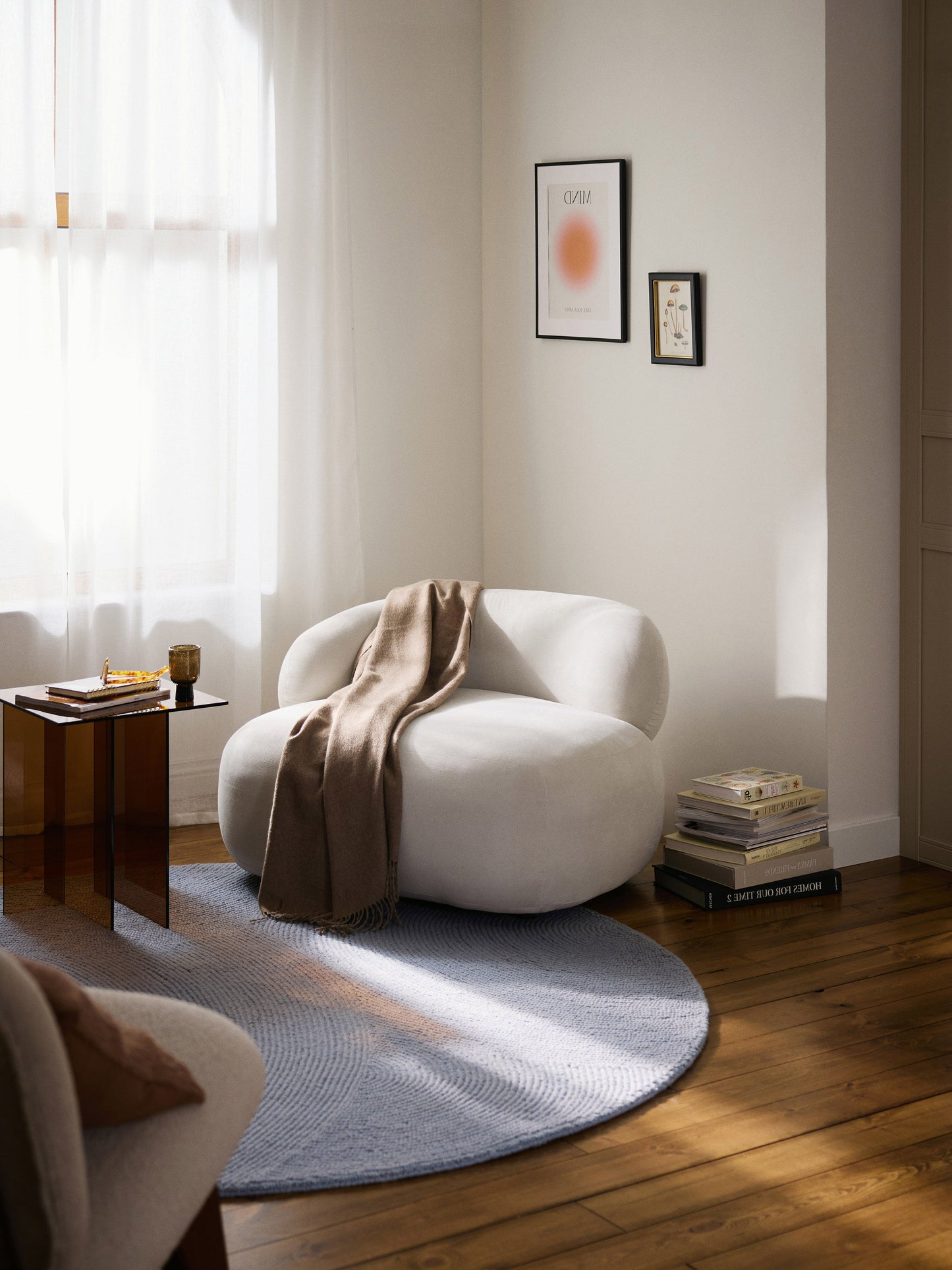 Albessa Lounge Chair