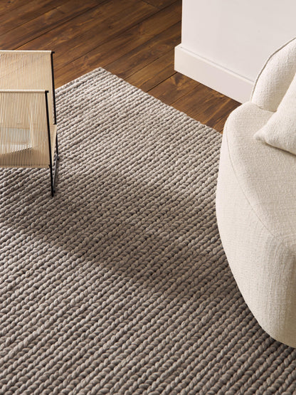 Brunalda Handmade Wool Rug with Braided Texture
