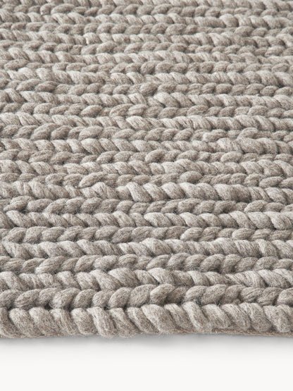 Brunalda Handmade Wool Rug with Braided Texture