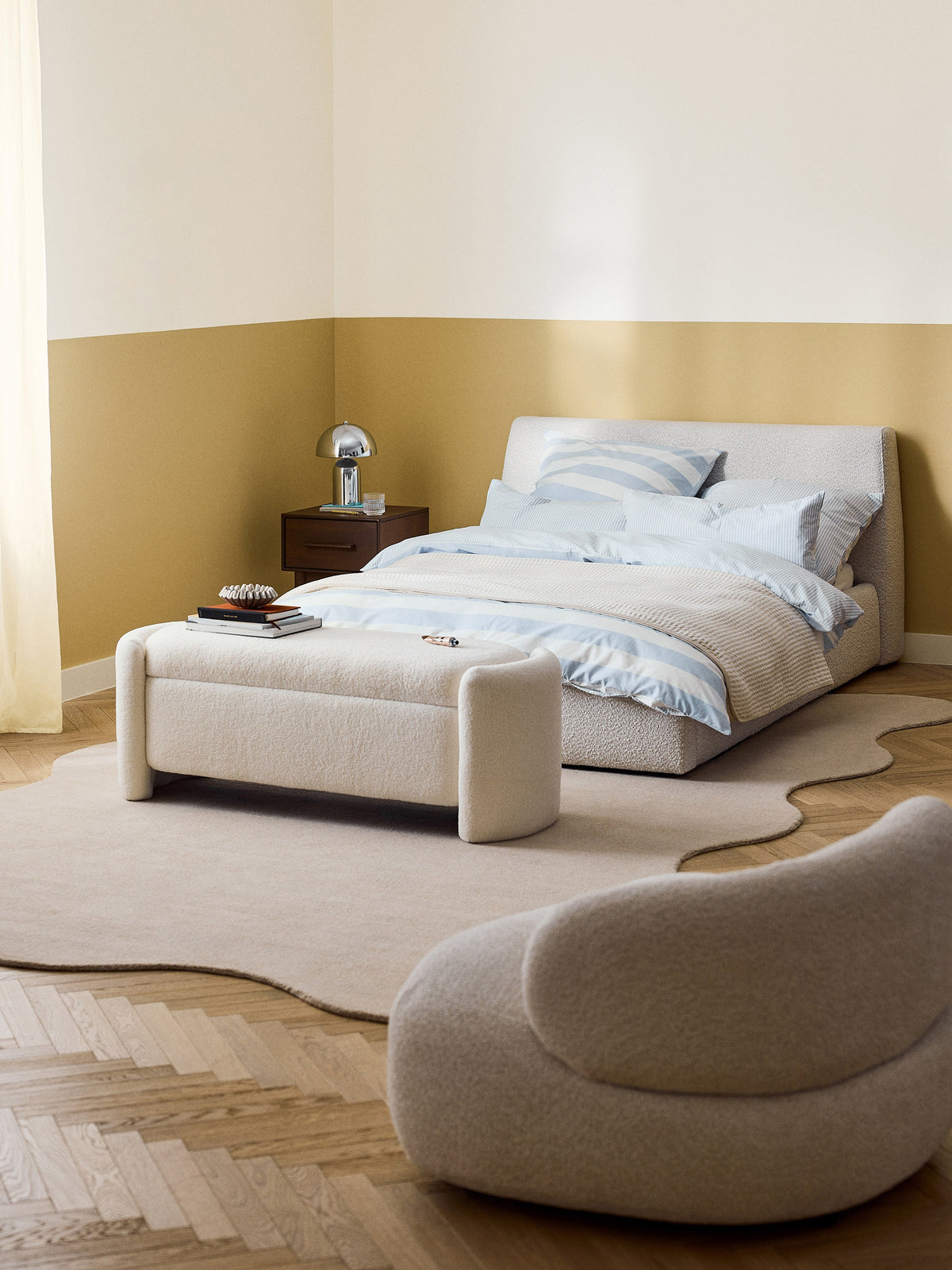 Clovena Bouclé Upholstered Bed