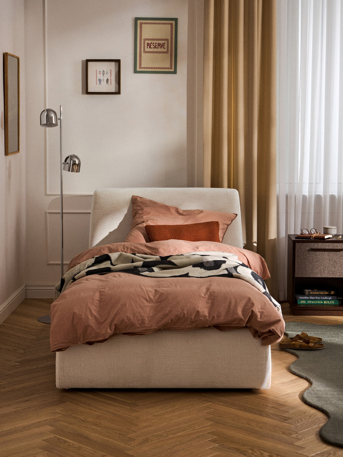 Clovena Upholstered Single Bed