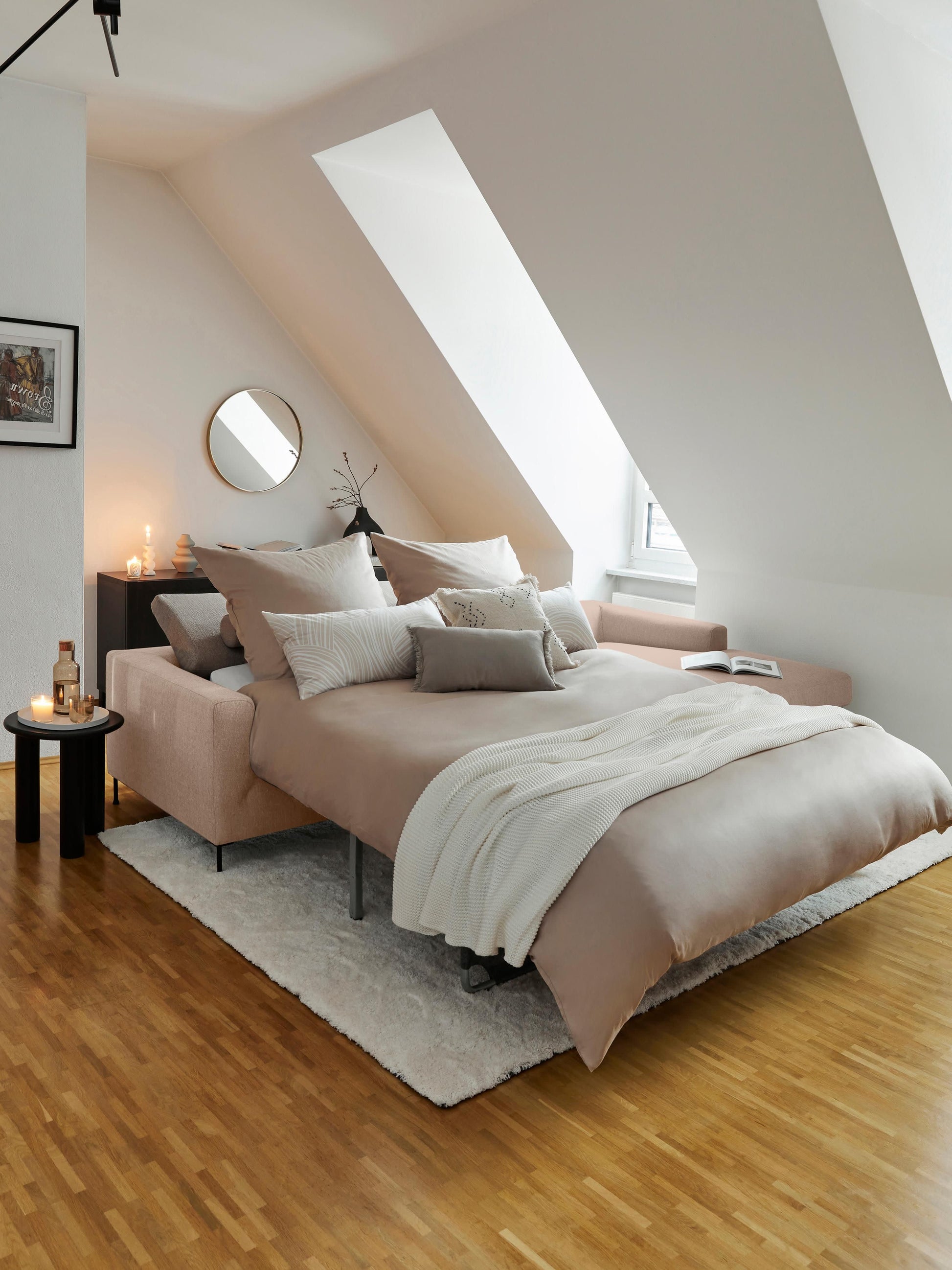Cucarda Sofa Bed (3-Seater) with Mattress