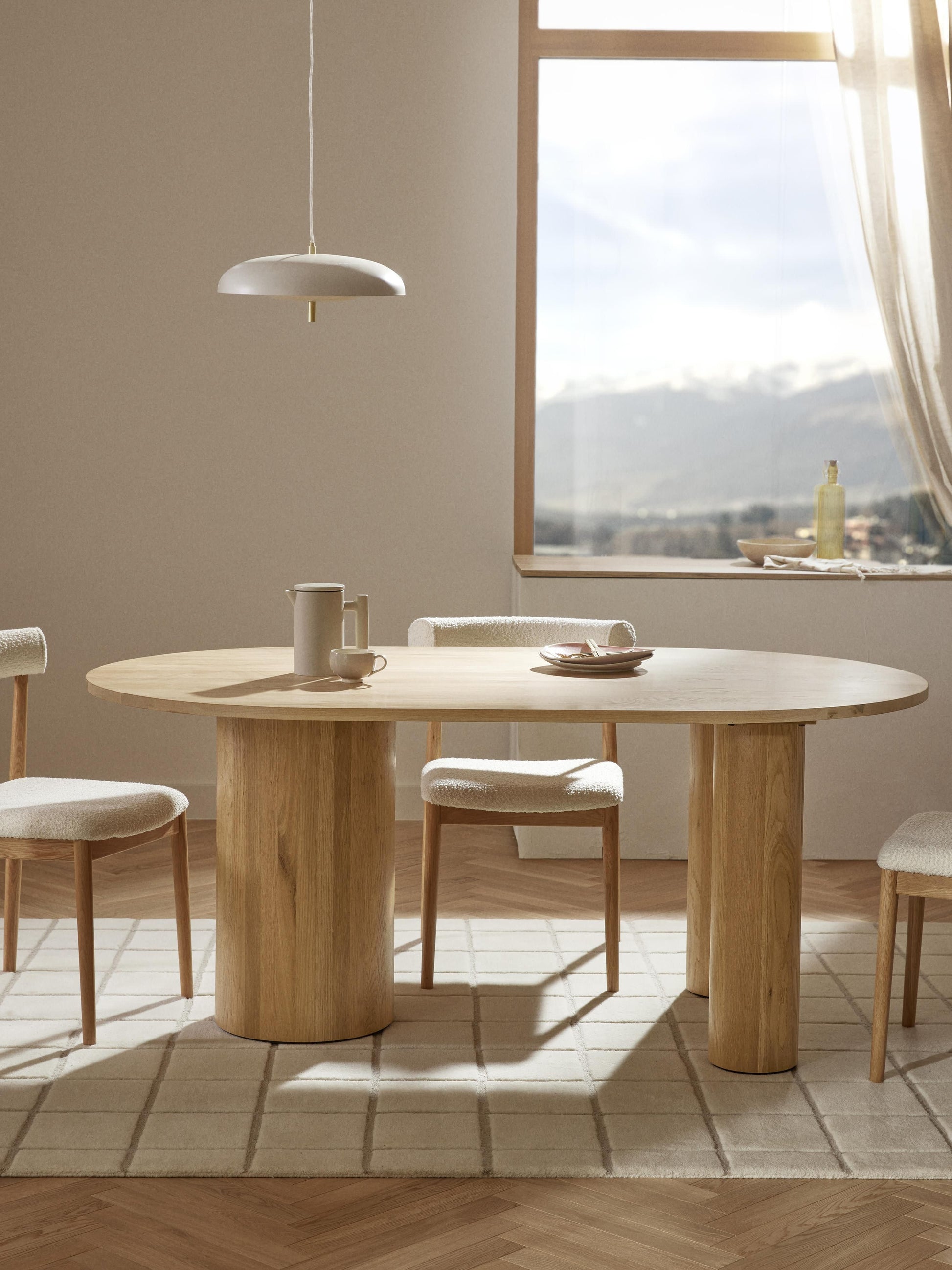 Dunvinia Oval Dining Table in Oak, in Various Sizes
