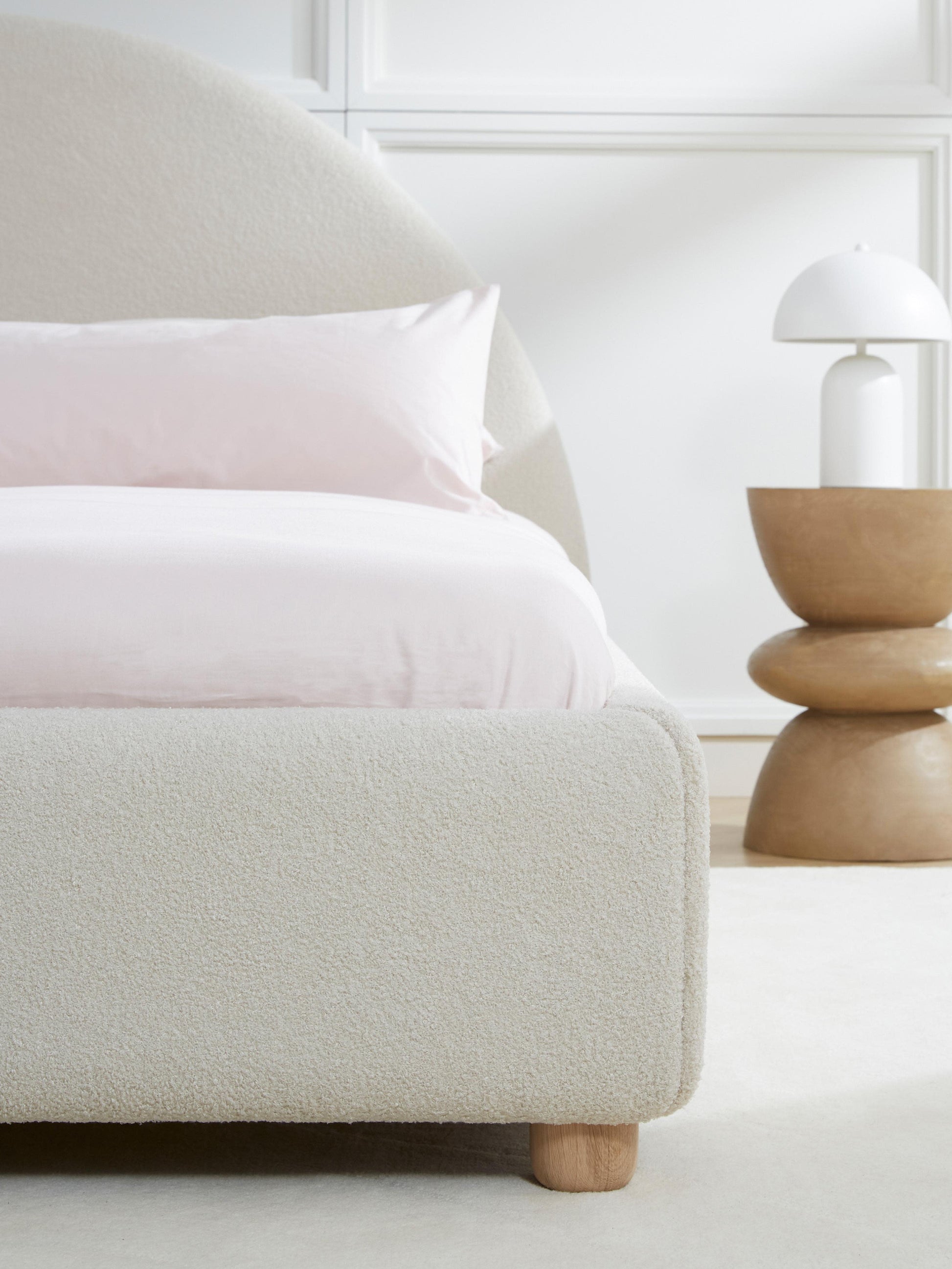 Ebrolle Teddy Upholstered Bed