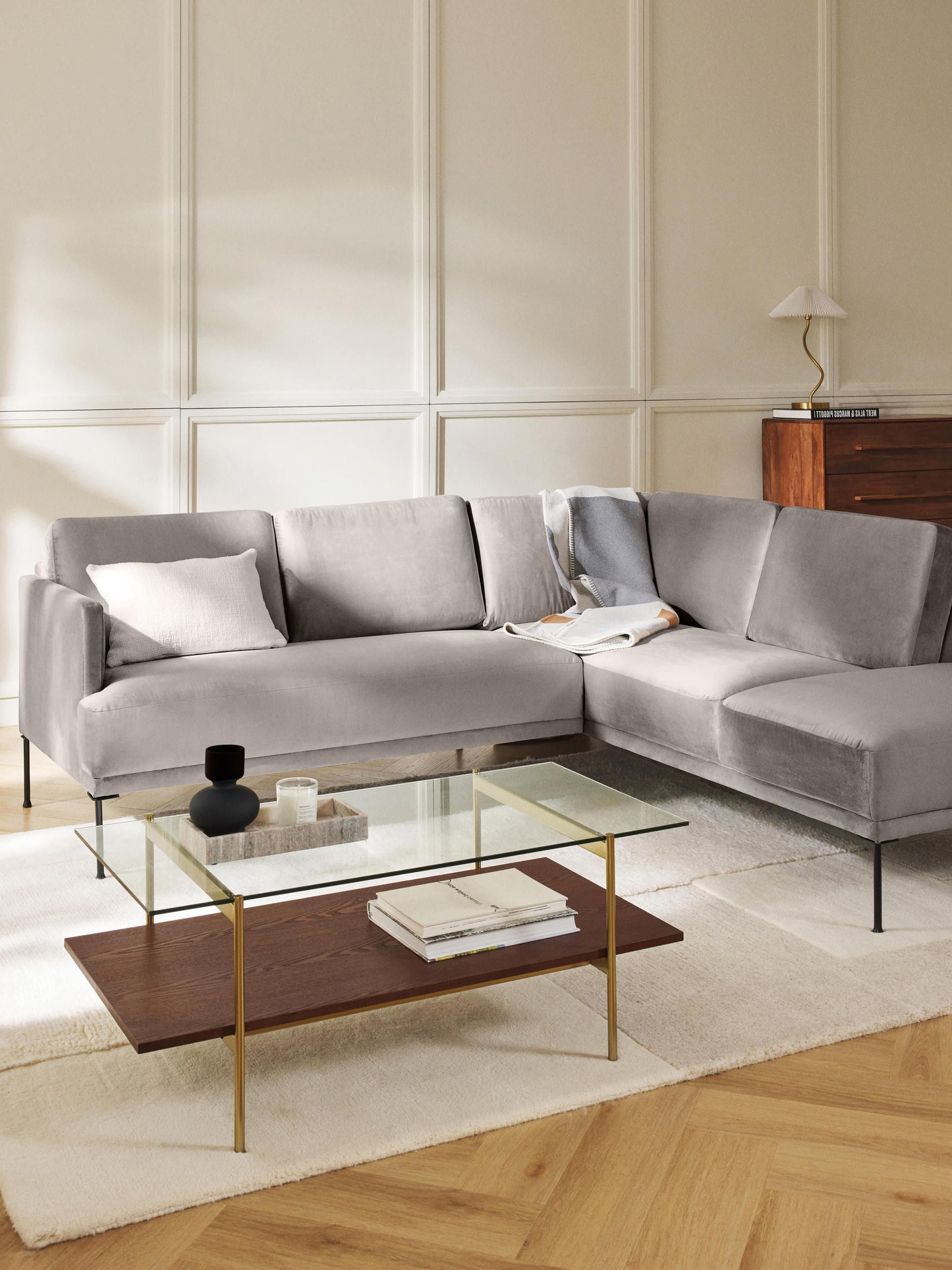 Flunessa Corner Sofa in Velvet