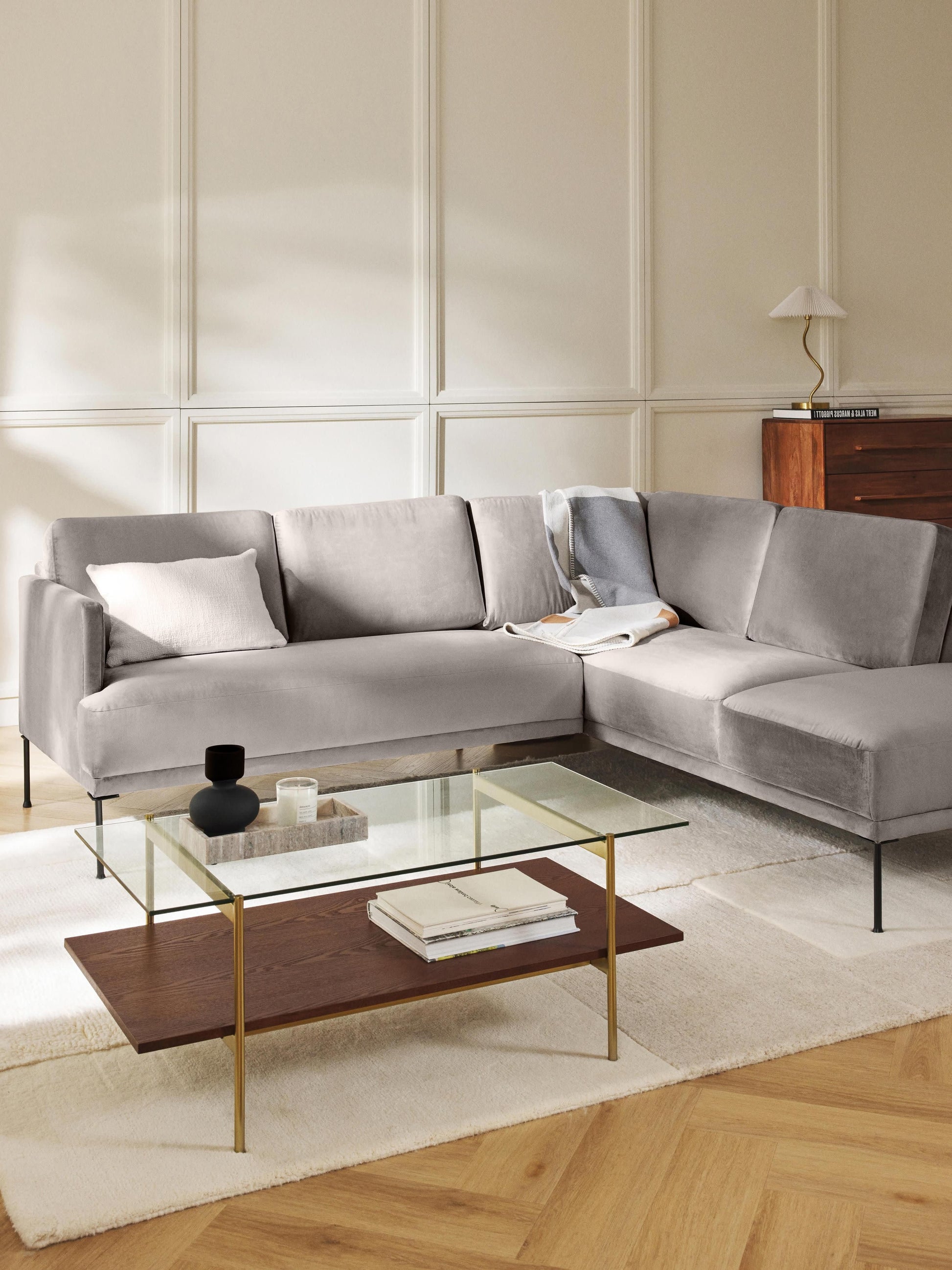 Flunessa Corner Sofa in Velvet