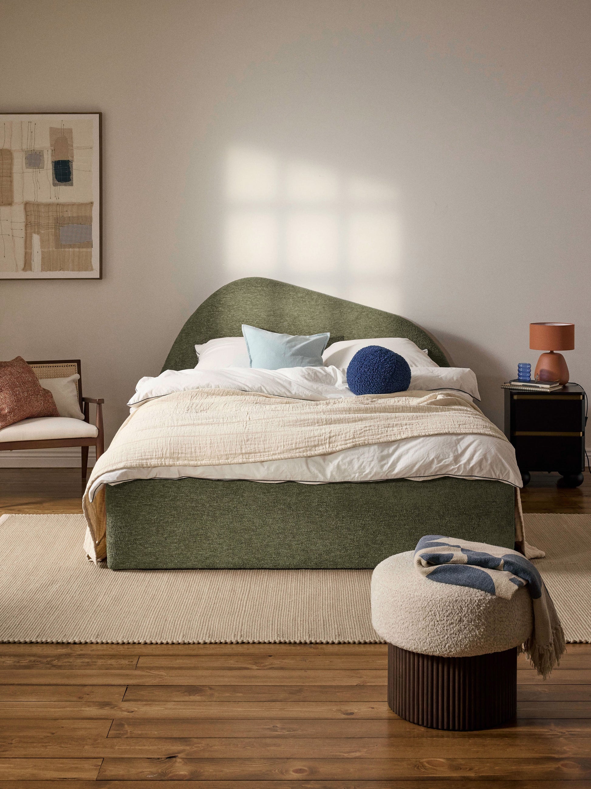 Garrick Upholstered Bouclé Bed