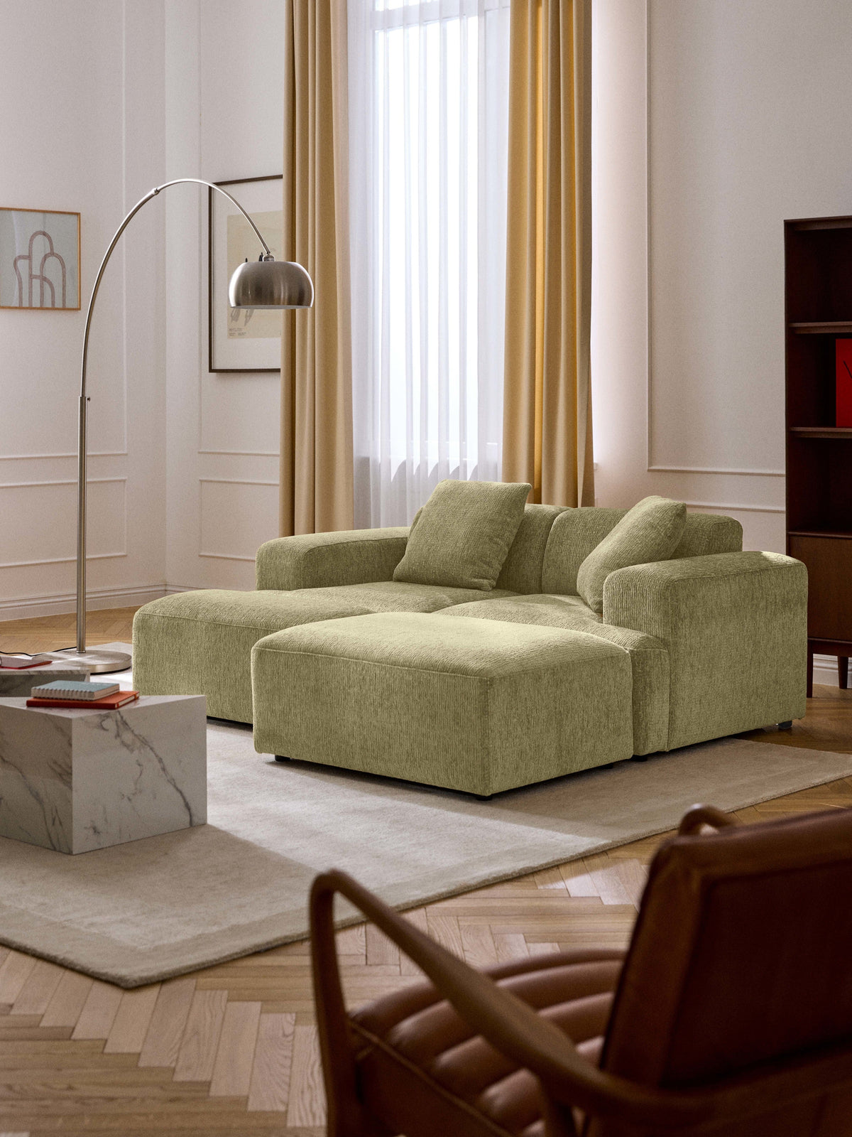 Melvina Ottoman, W 99 x D 72 cm