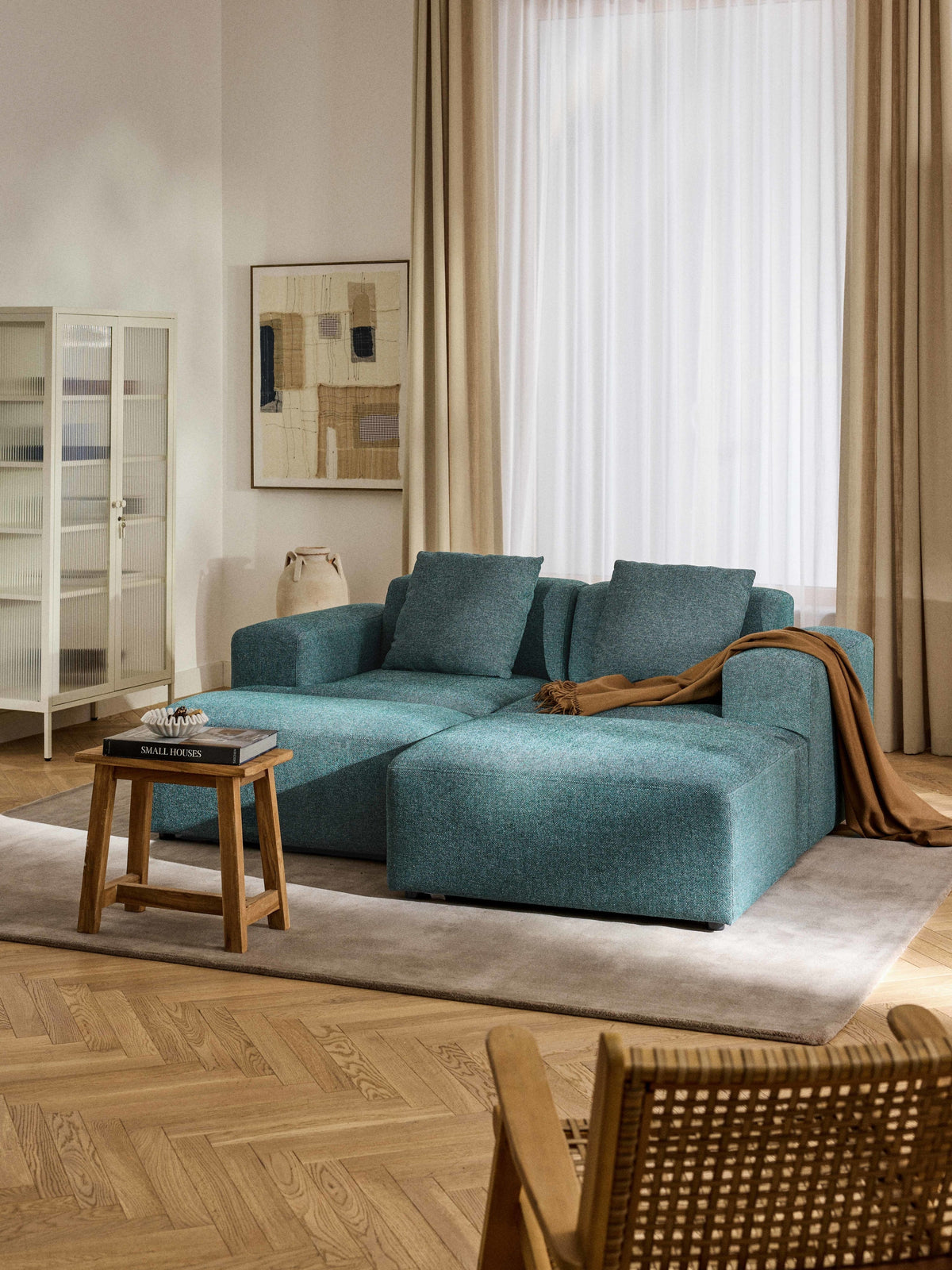 Melvina Ottoman, W 99 x D 72 cm