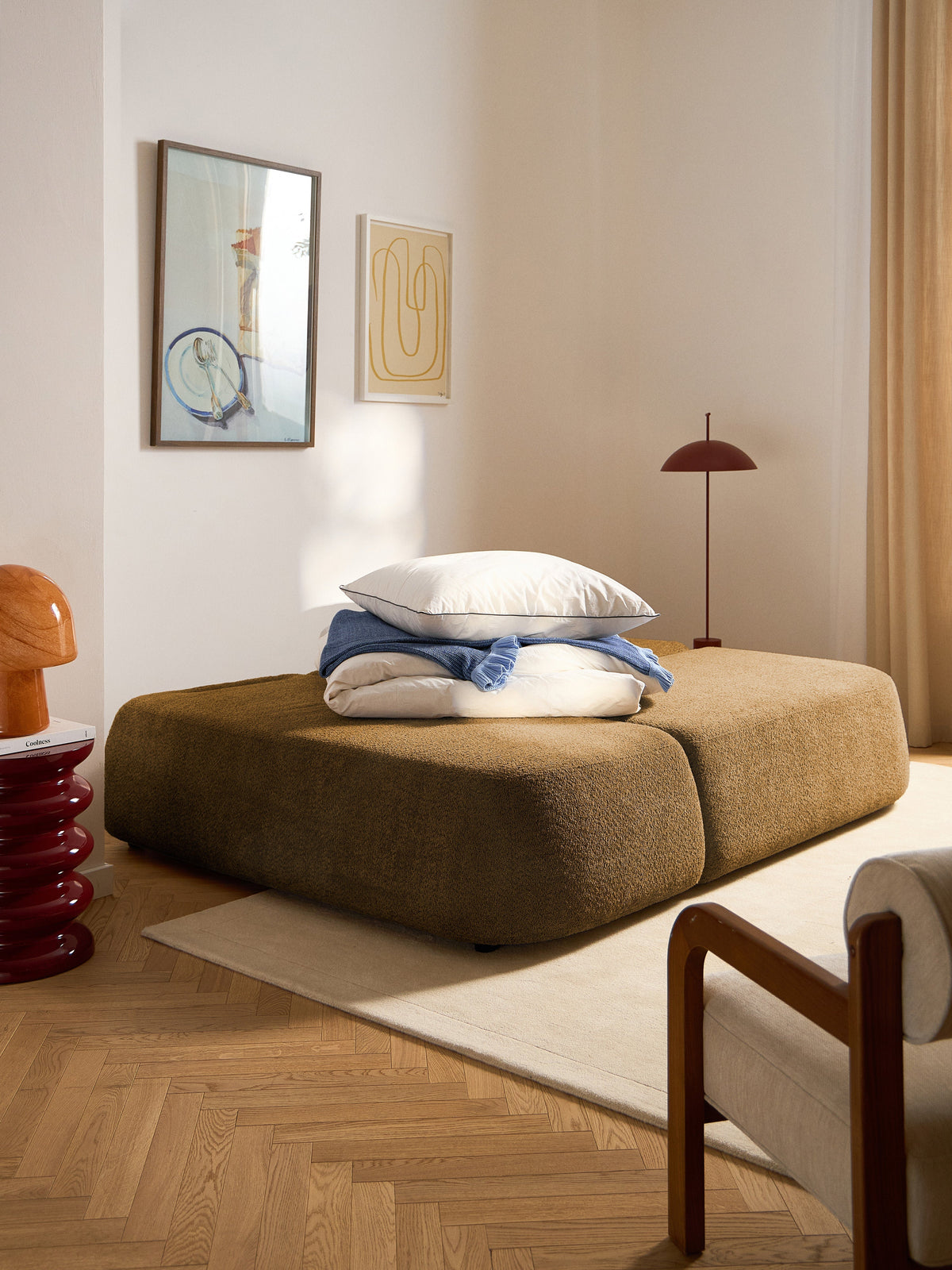 Paovero Sofa Bed in Teddy Bouclé with Storage