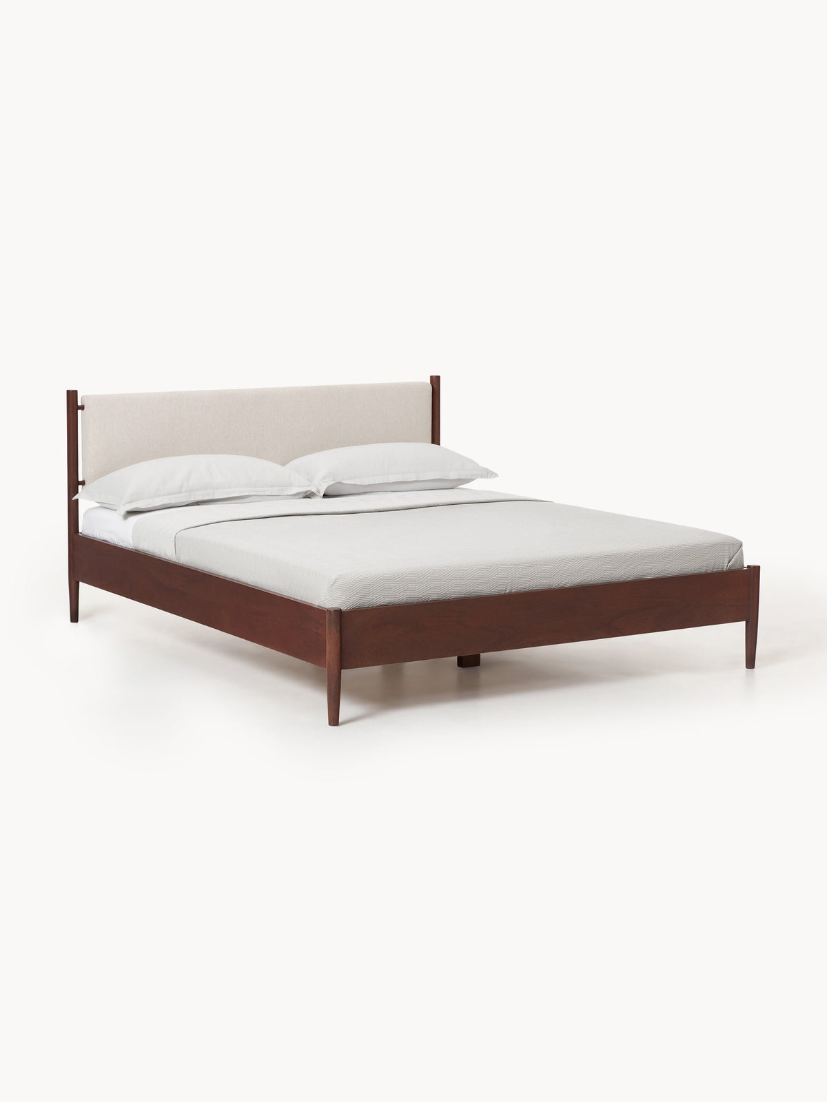 Paulver Bed in Mango Wood