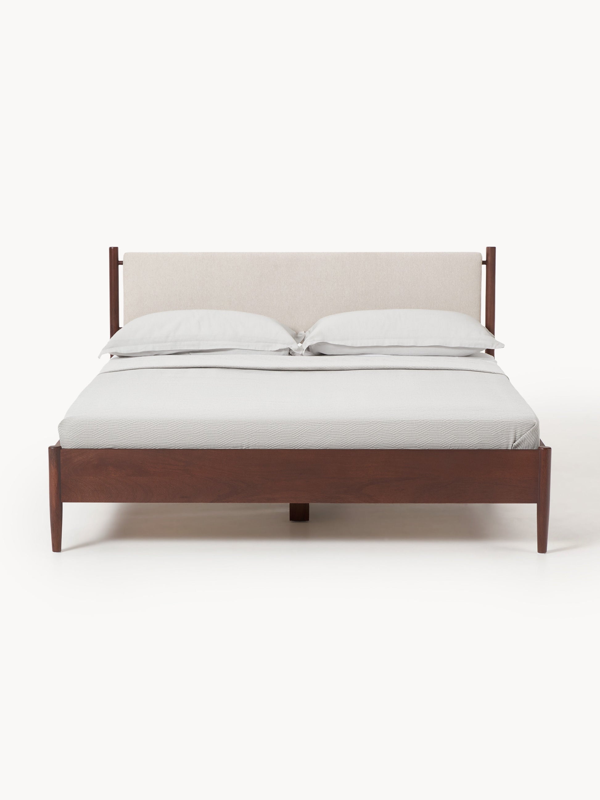 Paulver Bed in Mango Wood