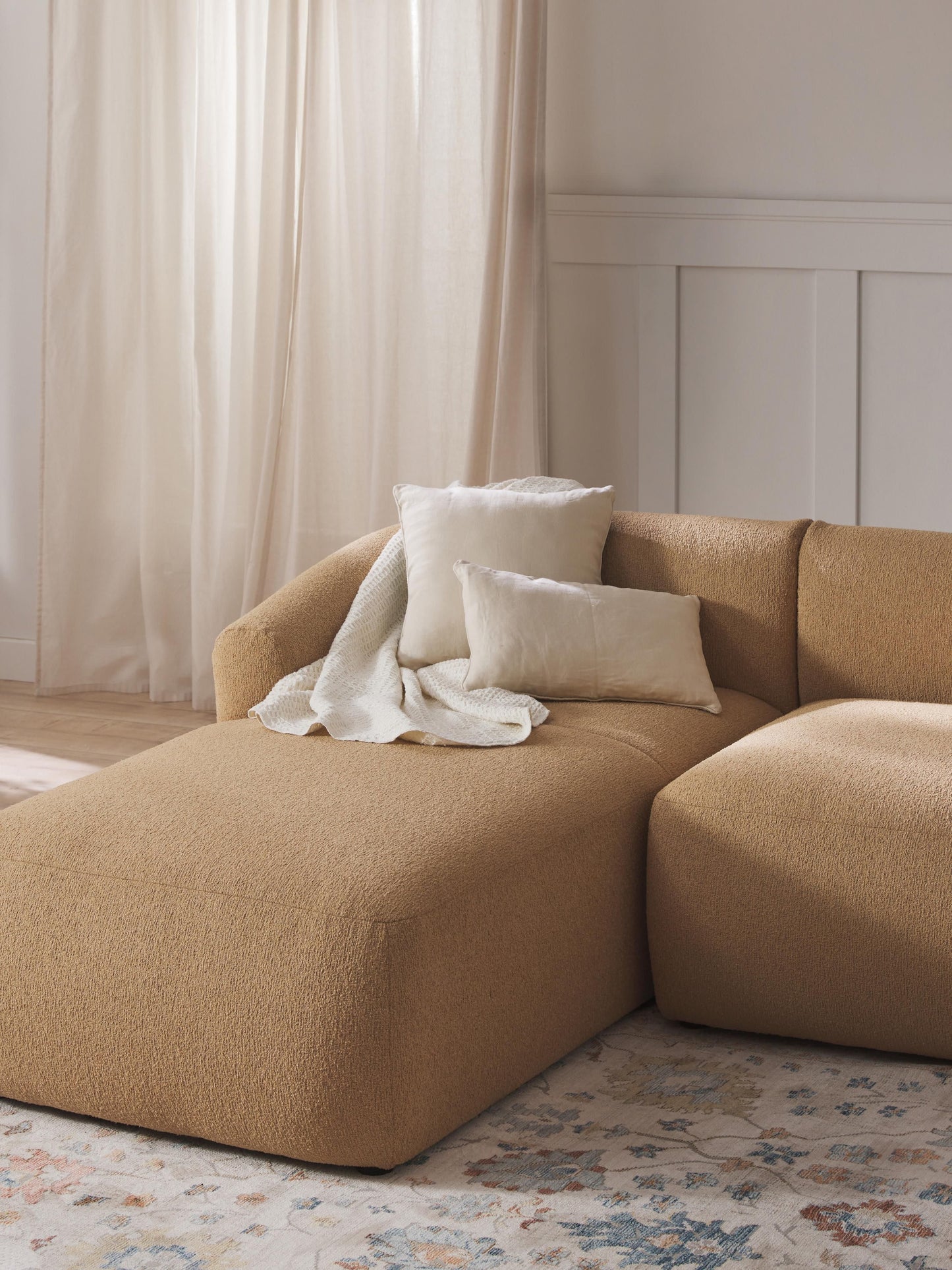 Soralie Chaise Corner Module in Bouclé