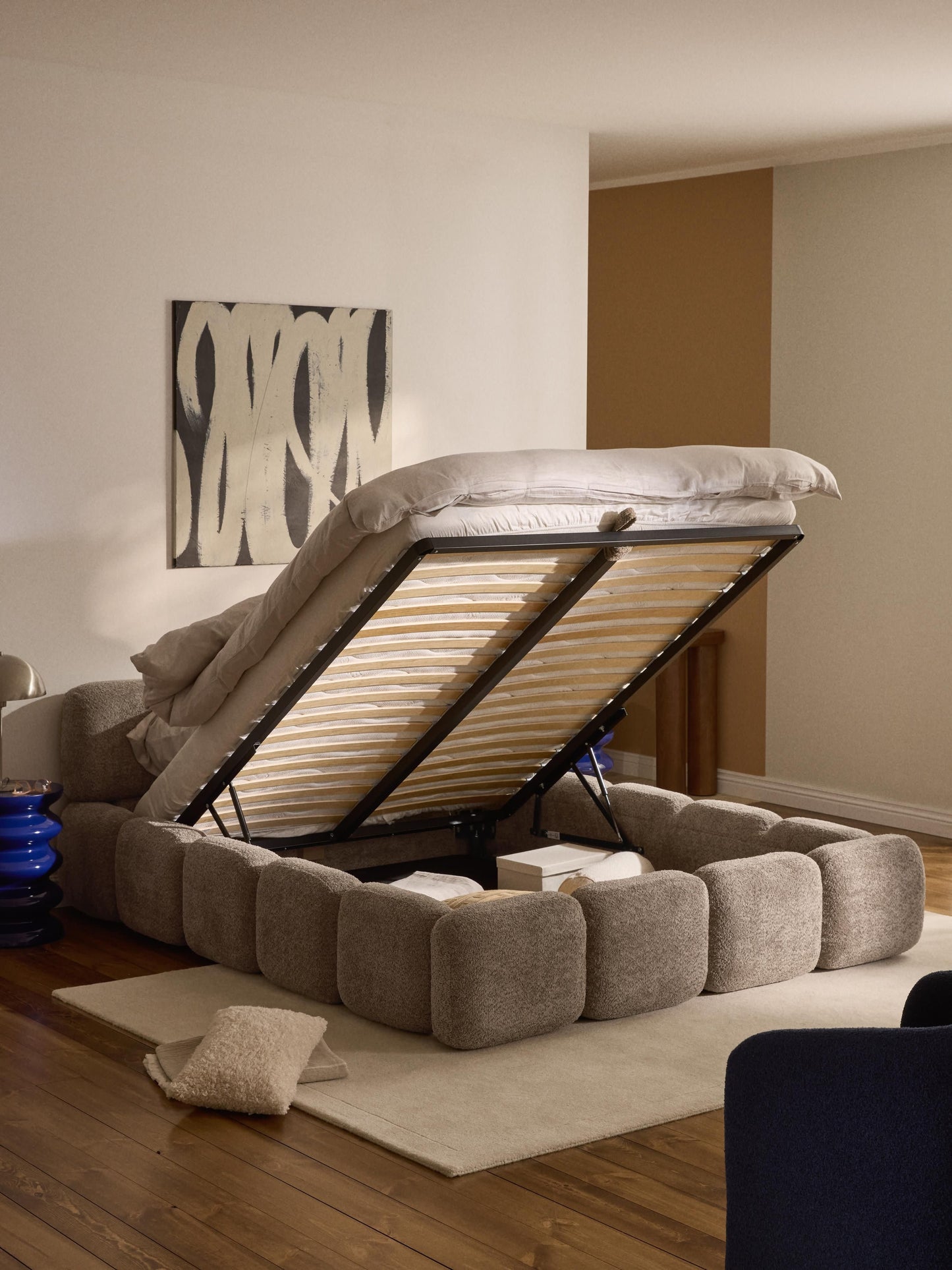 Taylena Upholstered Bed in Teddy Bouclé with Storage
